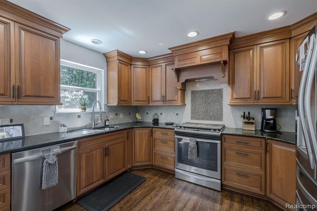 4430 Sedona Drive, Clarkston, MI 48348