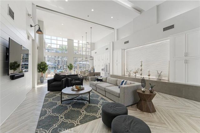 2380 Scholarship, Irvine, CA 92612