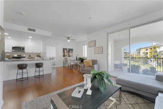 2380 Scholarship, Irvine, CA 92612