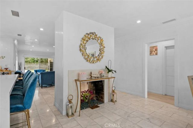 2640 N Keystone Street, Burbank, CA 91504