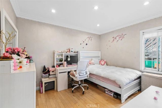 2640 N Keystone Street, Burbank, CA 91504