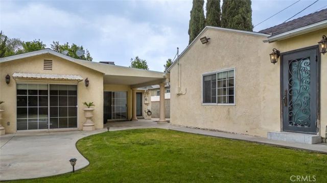 2640 N Keystone Street, Burbank, CA 91504