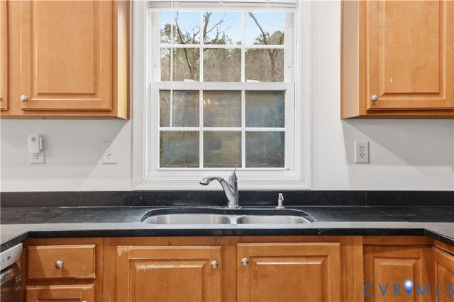 5591 Scotsview Dr, New Kent, VA 23140