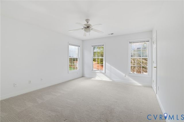 5591 Scotsview Dr, New Kent, VA 23140