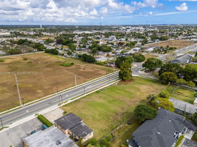 945 W Lucy Street, Florida City, FL 33034