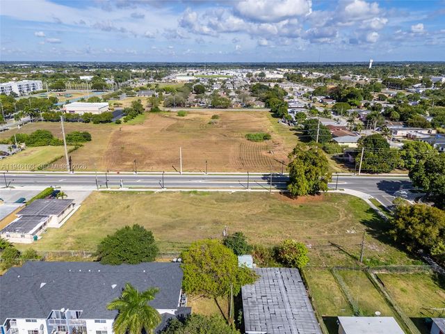 945 W Lucy Street, Florida City, FL 33034