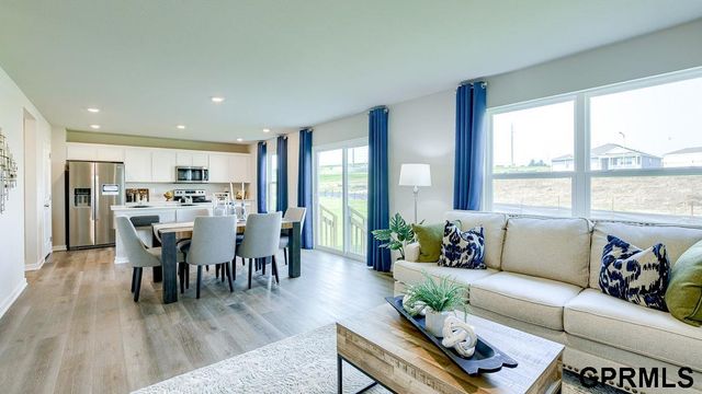 7812 N 170th Street, Bennington, NE 68007
