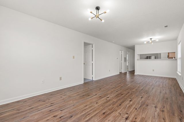 4239 Villas Dr Unit 607, Little River, SC 29566