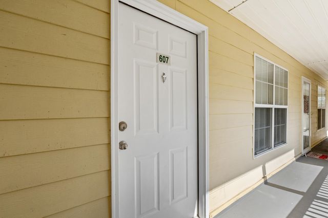 4239 Villas Dr Unit 607, Little River, SC 29566