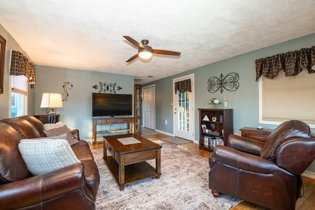 189 Holyoke St, Lynn, MA 01905