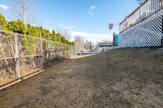 189 Holyoke St, Lynn, MA 01905