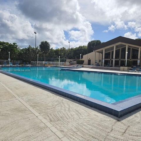 14501 N Kendall Dr 312H, Miami, FL 33186