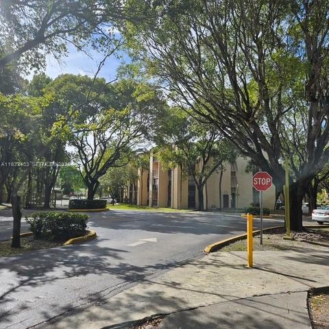 14501 N Kendall Dr 312H, Miami, FL 33186