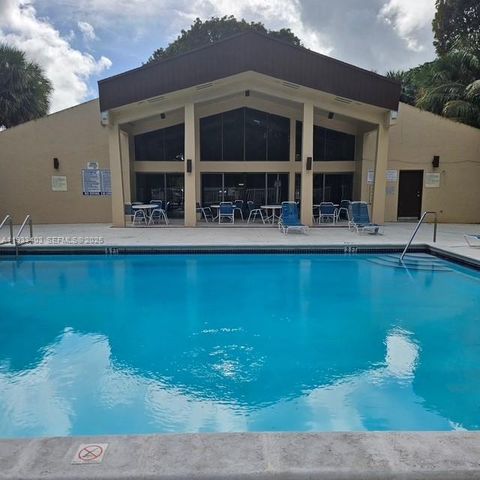 14501 N Kendall Dr 312H, Miami, FL 33186