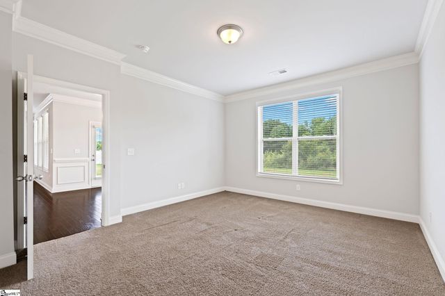854 Deepwood Court, Boiling Springs, SC 29316