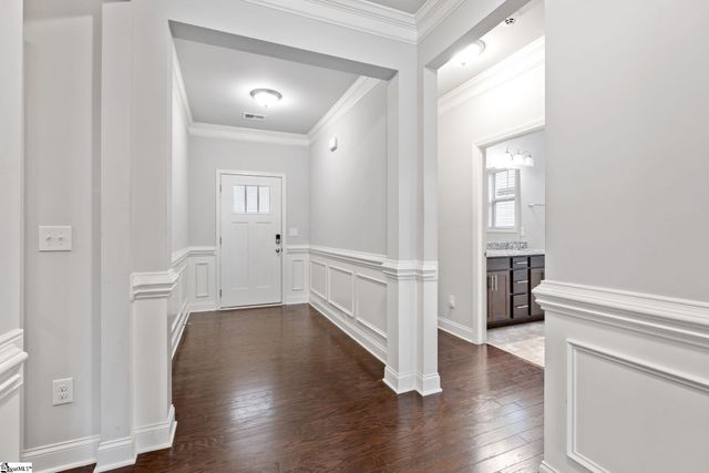 854 Deepwood Court, Boiling Springs, SC 29316