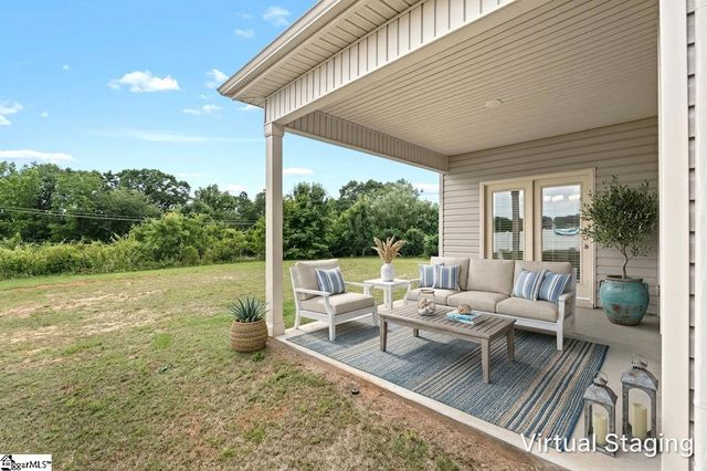 854 Deepwood Court, Boiling Springs, SC 29316