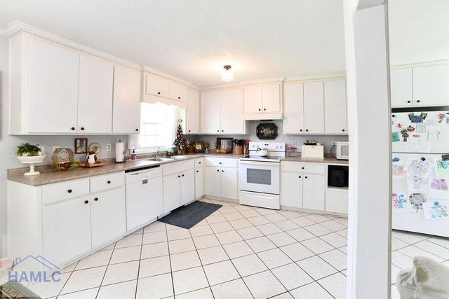 705 South Elm Street, Jesup, GA 31545