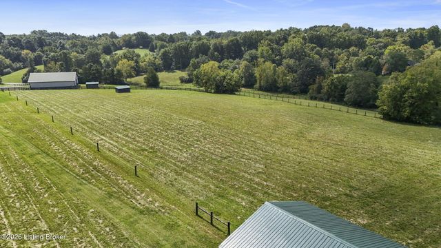 494 Wooded Hills Rd, Pendleton, KY 40055