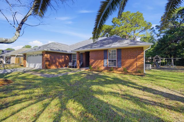 346 Louise Circle, Destin, FL 32541