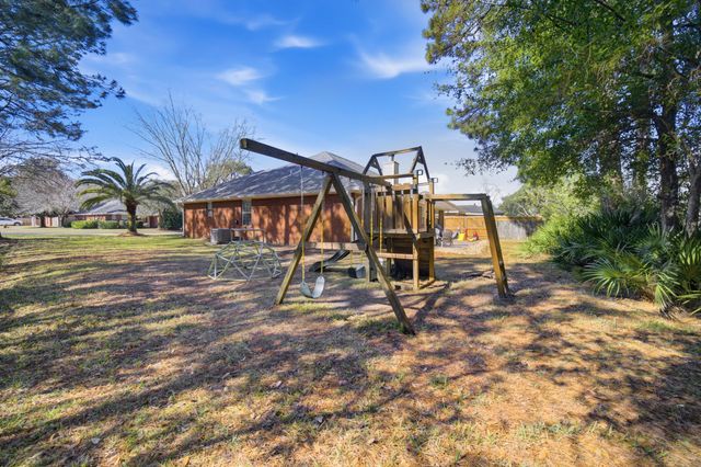 346 Louise Circle, Destin, FL 32541