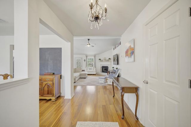 346 Louise Circle, Destin, FL 32541