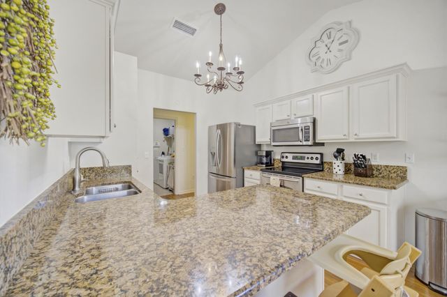 346 Louise Circle, Destin, FL 32541