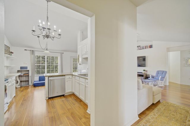 346 Louise Circle, Destin, FL 32541