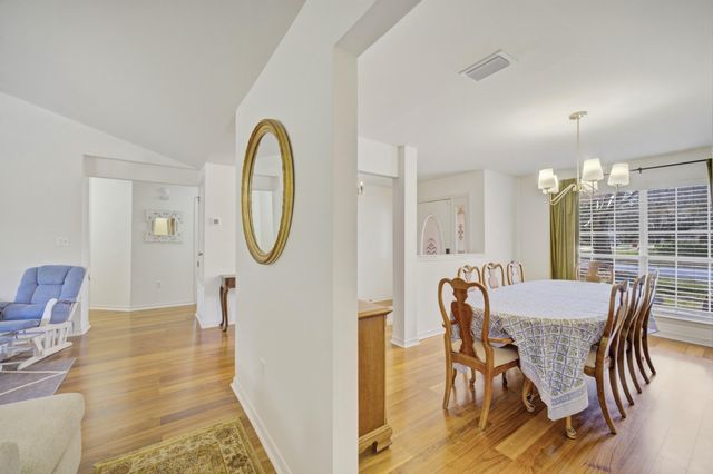 346 Louise Circle, Destin, FL 32541