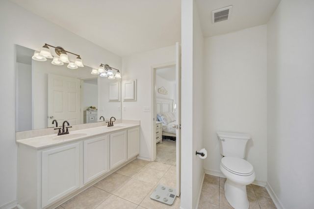 346 Louise Circle, Destin, FL 32541