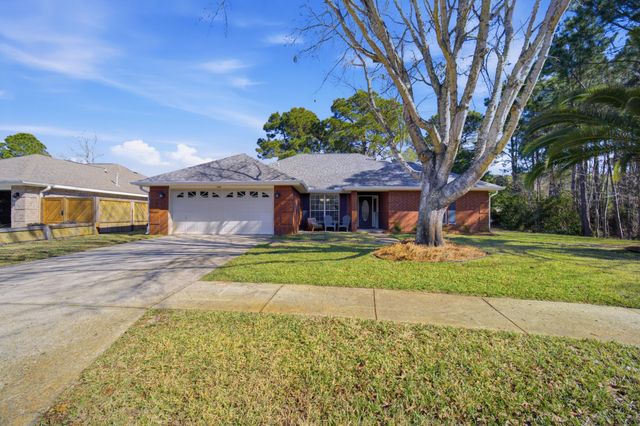 346 Louise Circle, Destin, FL 32541