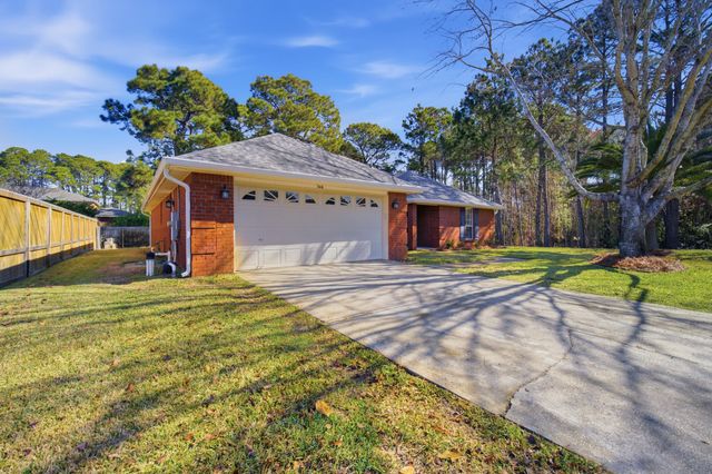 346 Louise Circle, Destin, FL 32541