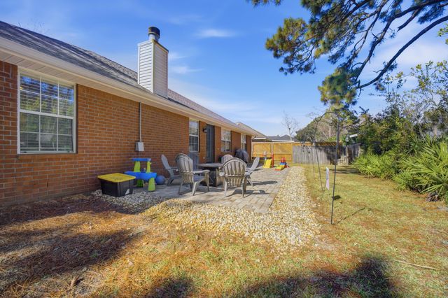 346 Louise Circle, Destin, FL 32541