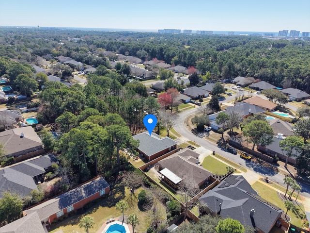 346 Louise Circle, Destin, FL 32541
