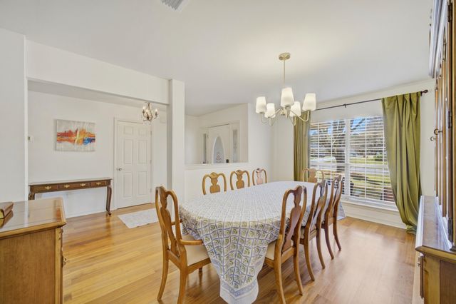 346 Louise Circle, Destin, FL 32541