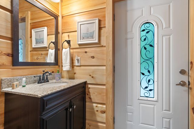 30 Bussell Ln, Gordonsville, TN 38563