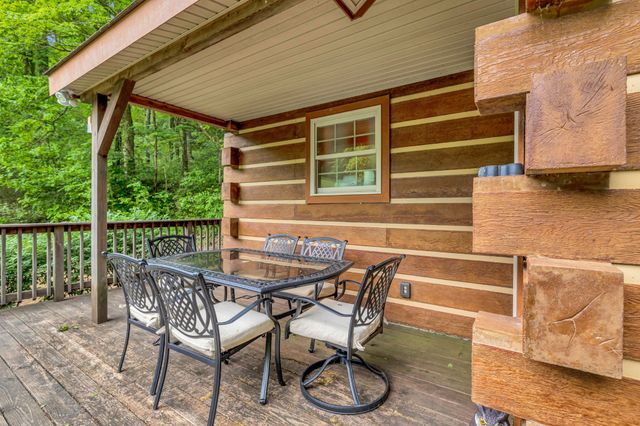 30 Bussell Ln, Gordonsville, TN 38563