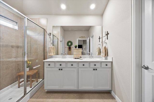 209 Maverick Court, Lavon, TX 75166