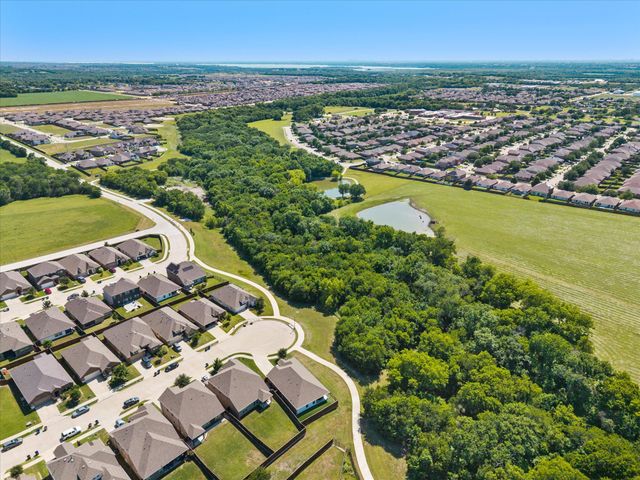 209 Maverick Court, Lavon, TX 75166