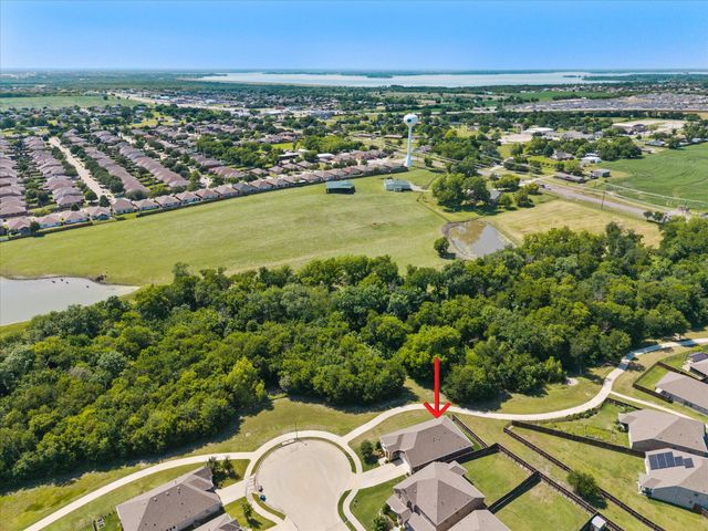 209 Maverick Court, Lavon, TX 75166