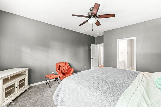 11864 Avedon Drive, Zionsville, IN 46077