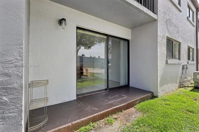 7407 SW 152nd Ave 4-103, Miami, FL 33193