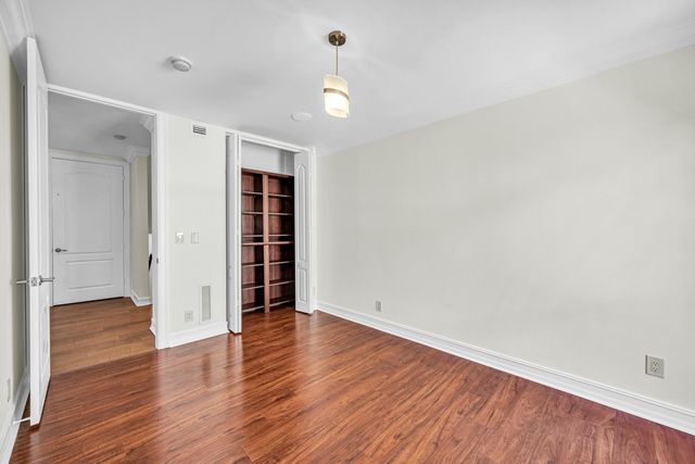 903 NE 17th Way 104, Fort Lauderdale, FL 33304