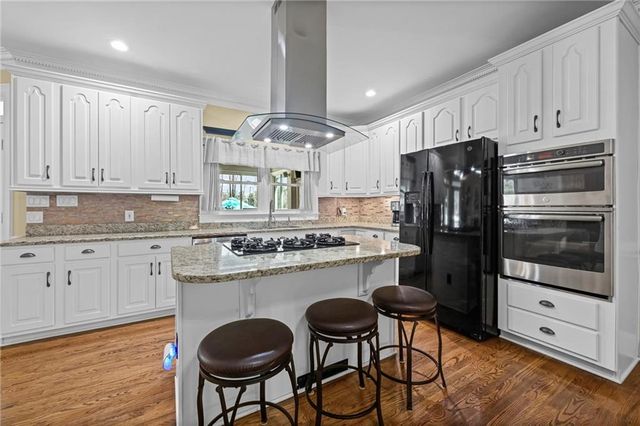 1975 Old Lost Mountain Road, Powder Springs, GA 30127