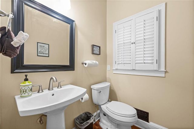 1975 Old Lost Mountain Road, Powder Springs, GA 30127