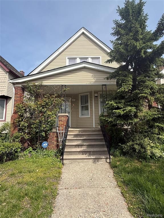 2617 Belmont Street, Hamtramck, MI 48212