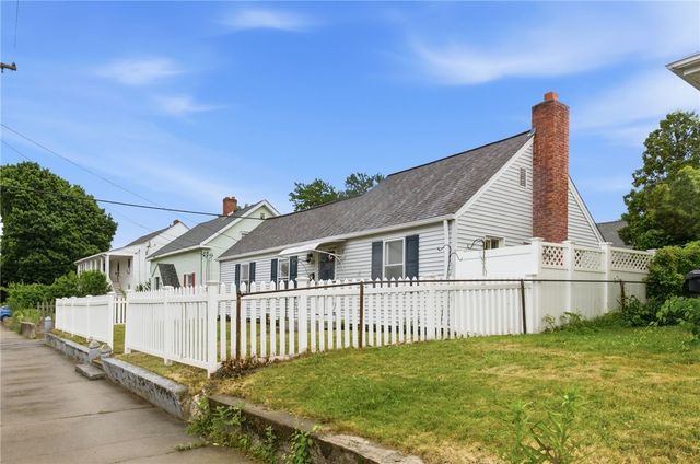 61 West Warwick Avenue, West Warwick, RI 02893