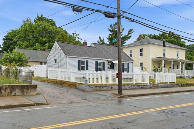 61 West Warwick Avenue, West Warwick, RI 02893