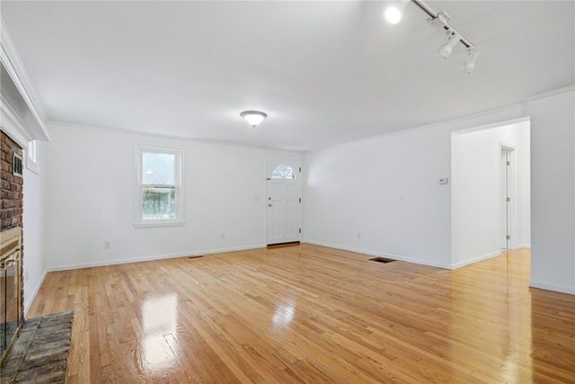 61 West Warwick Avenue, West Warwick, RI 02893