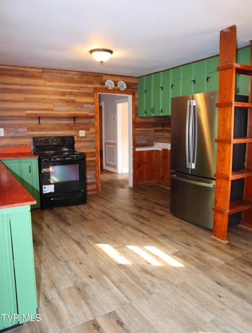 313 North Boyd Street, Rogersville, TN 37857